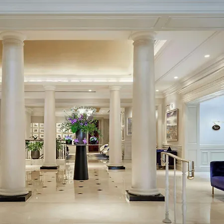 The College Green Dublin Hotel, Autograph Collection-3